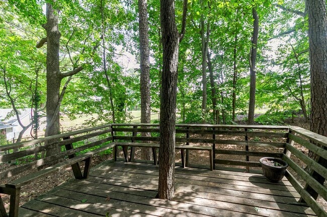 Building Photo - 121 Noel Ann Ct