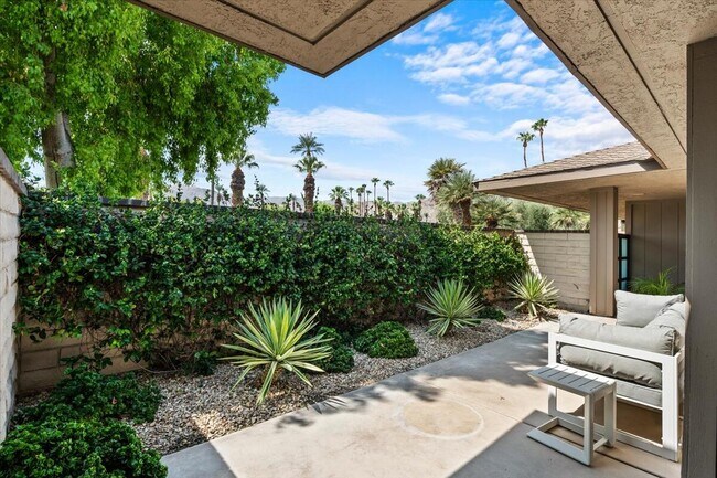 Building Photo - 59 Cornell Dr