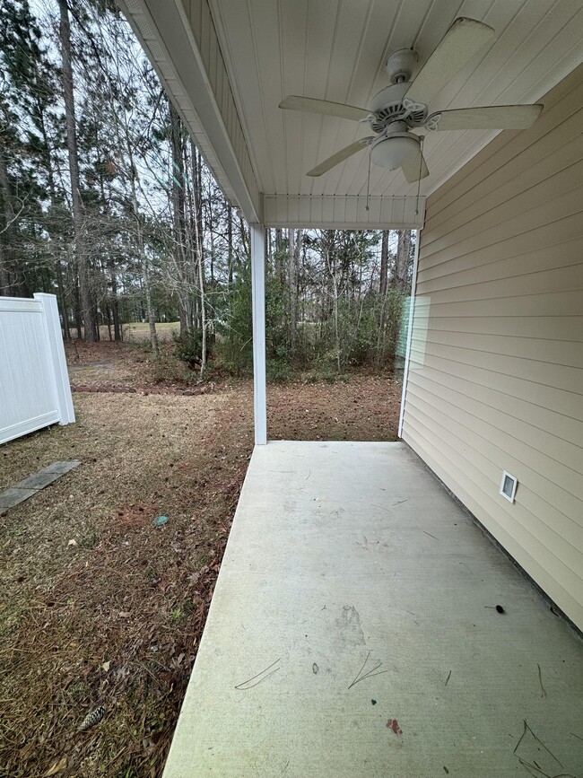 Building Photo - 6733 Wisteria Dr