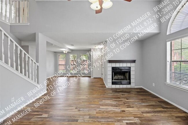 Building Photo - 473 Leisure Ln