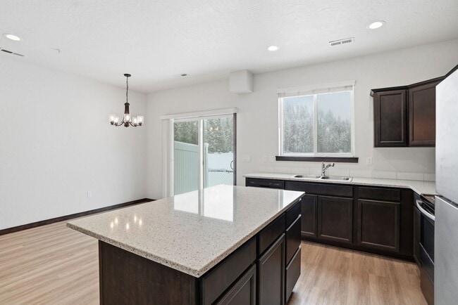 Building Photo - 1582 Latitude Ln