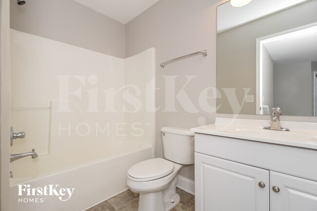 Building Photo - 111 Barnsley Village Dr