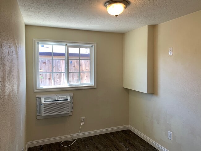 Building Photo - 3913 E Calle De Ricardo