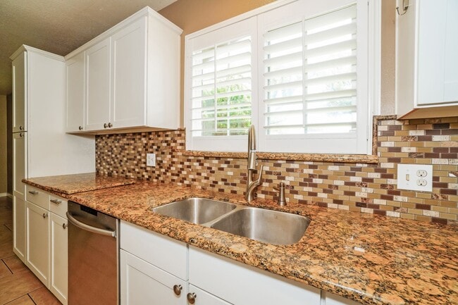 Building Photo - Charming Lincoln Village West 3BD Home with Spacious Corner Lot