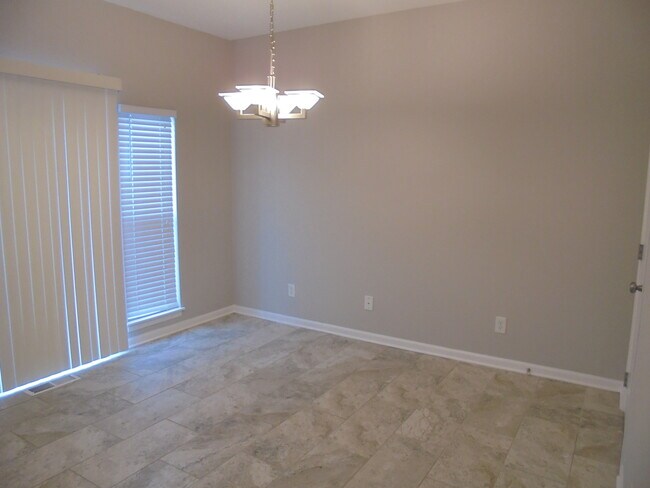Building Photo - 1847 Grandview Pl