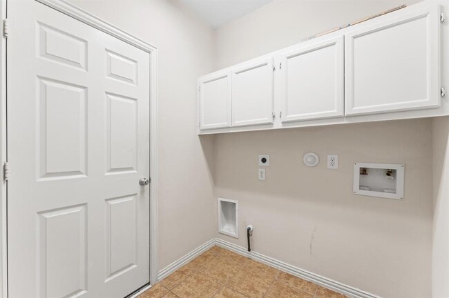Building Photo - 5414 Barleycorn Ln