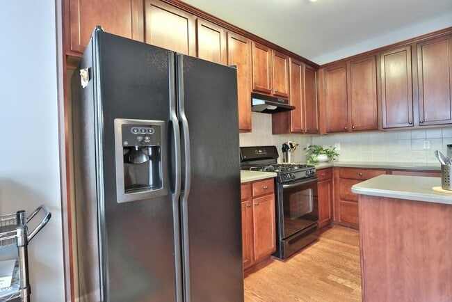 Building Photo - 501 Grove Field Ct NW