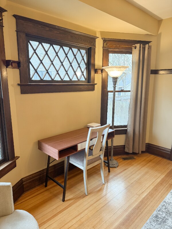 Building Photo - 835 Ouray Ave