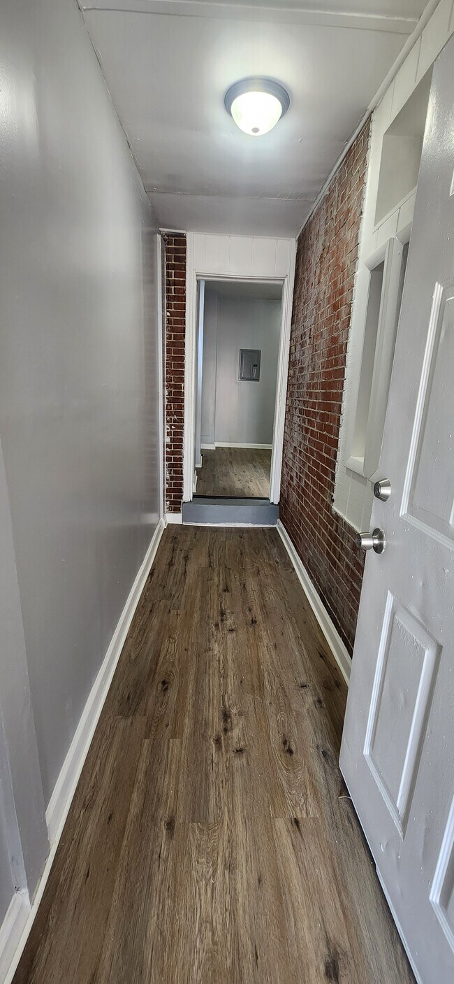 Primary Photo - 1126 Kerlin St