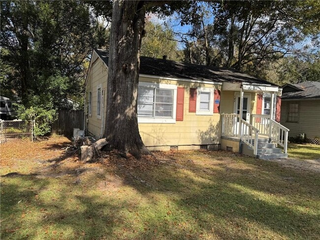 Building Photo - 102 9th Ave