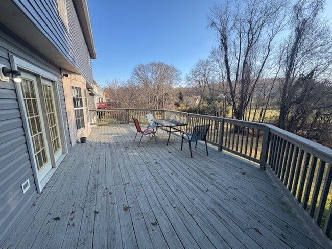 Building Photo - 8310 Chestnut Farm Ln