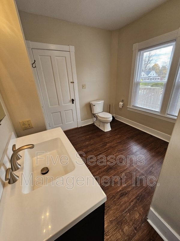 Building Photo - 328 Browns Trce