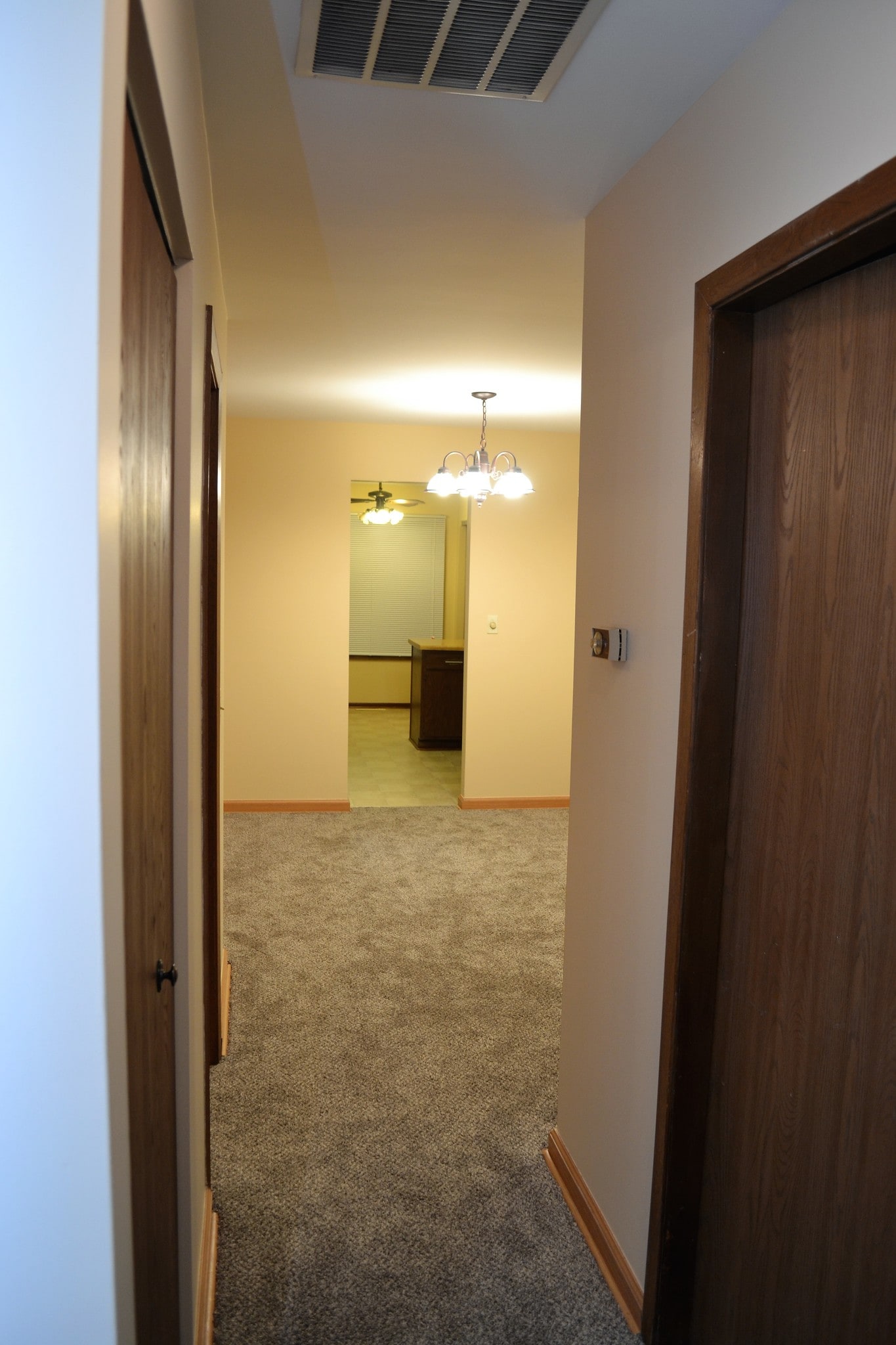 Building Photo - 871 Cross Creek Ct