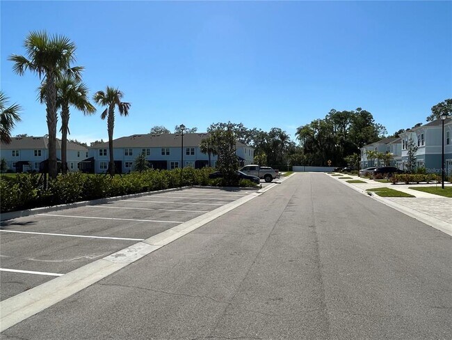 Building Photo - 3008 Via Sienna Cir