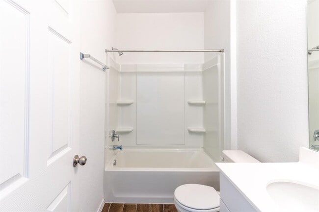 Building Photo - 308 Redonda Dr