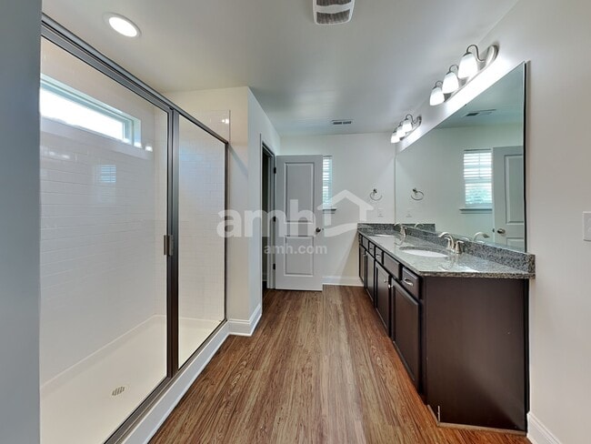 Building Photo - 13037 Wishsong Ct