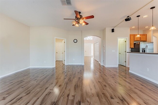 Building Photo - 13815 Artesa Bell Dr