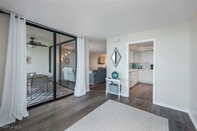 Building Photo - 10475 Gulf Shore Dr