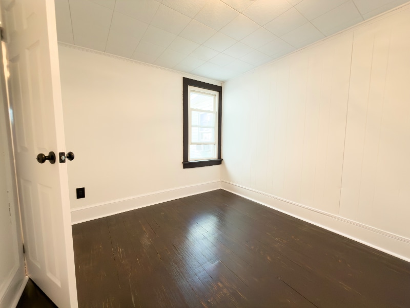 Building Photo - 14 Linden St