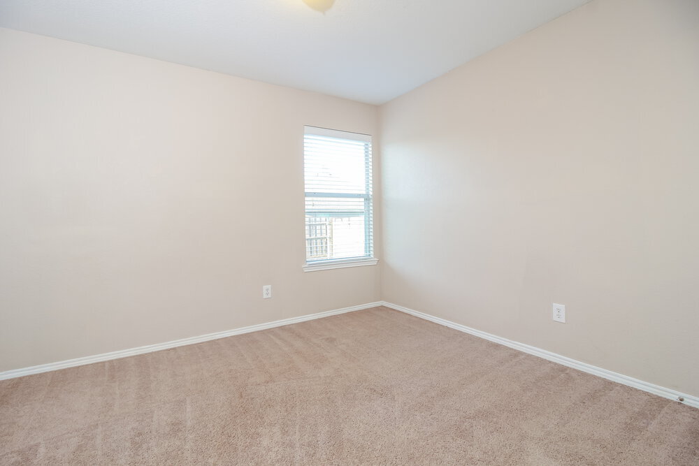 Building Photo - 310 Ohara