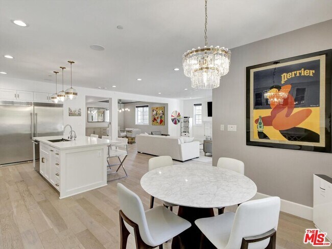 Building Photo - 10593 Kinnard Ave