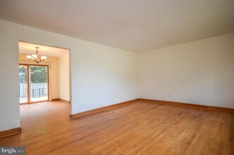 Building Photo - 2034 Glen Ross Rd