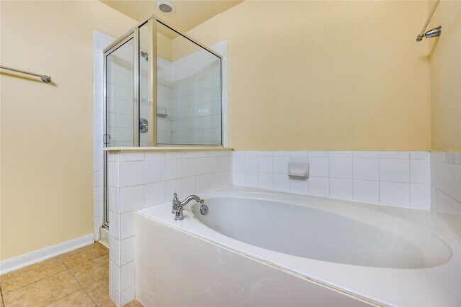 Building Photo - 16718 Mackenzie Mesa Dr