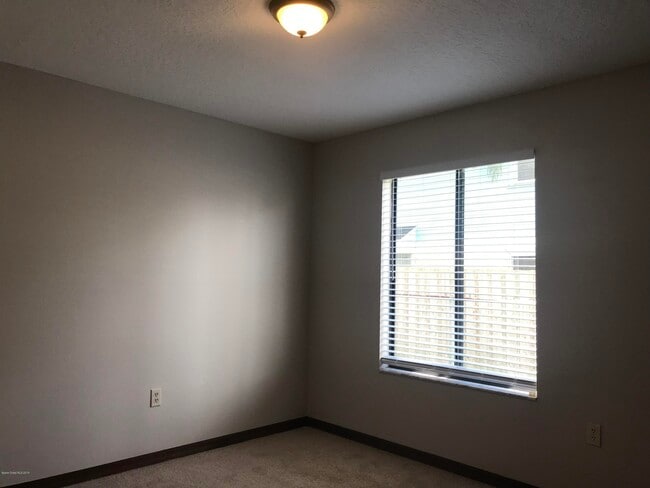 Building Photo - 1319 George Edwards Ct