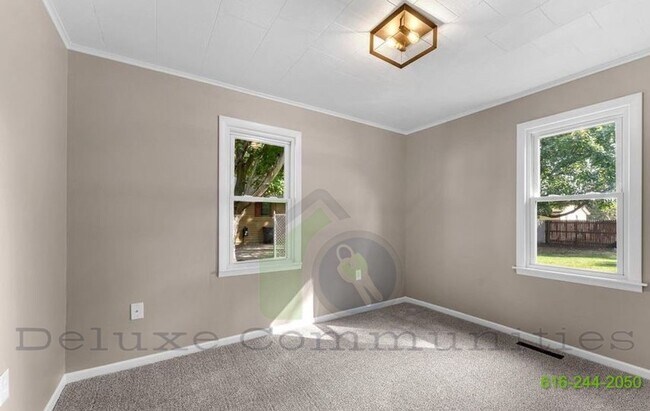 Building Photo - Brand New Remodel, Stunning 2 Bed Ranch Home