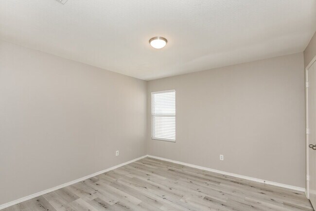 Building Photo - 9104 Old Clydesdale Dr