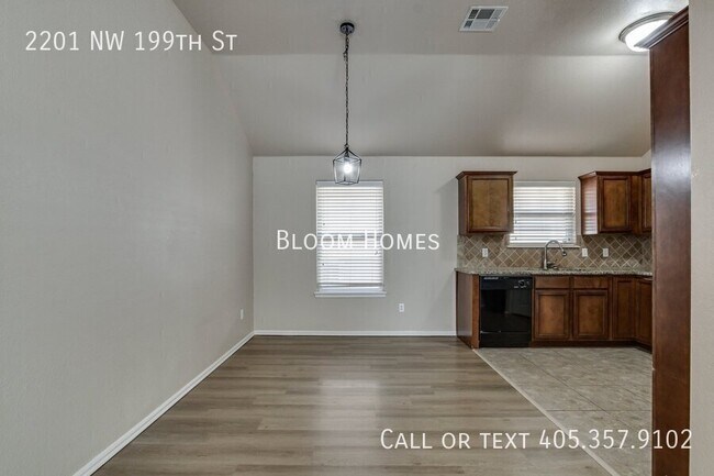 Building Photo - 2201 NW 199th St