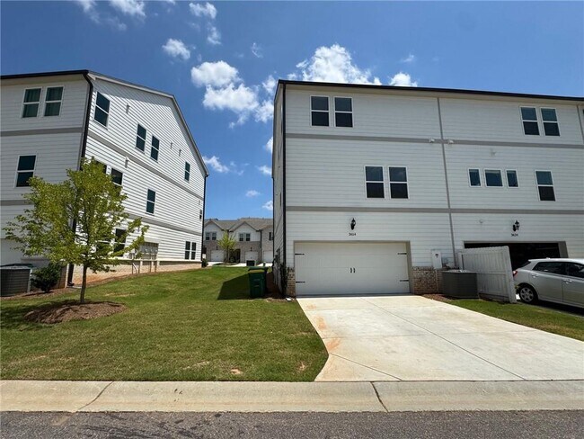 Building Photo - 3614 Shore Wood Ave