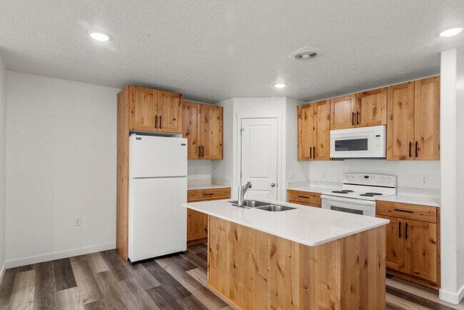 Building Photo - Beautiful, brand new 3 bed apartment in Pocatello!
