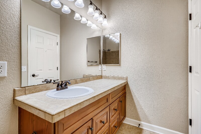 Building Photo - 6378 S Xanadu Way
