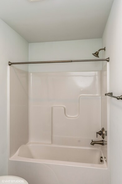 Building Photo - 616 Gratitude Rd