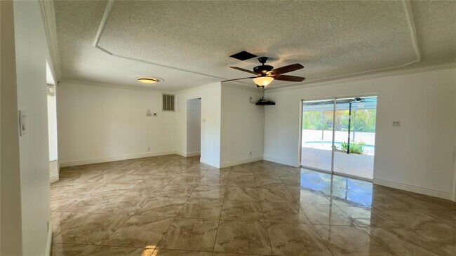 Building Photo - 6957 NW 9th Ct