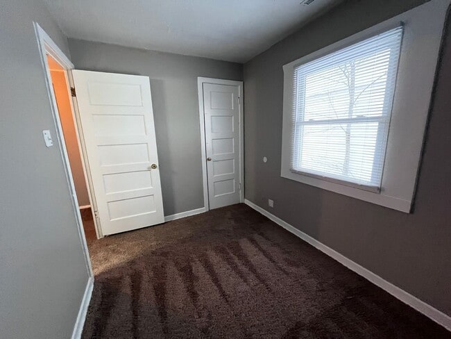 Building Photo - 2714 Manford St