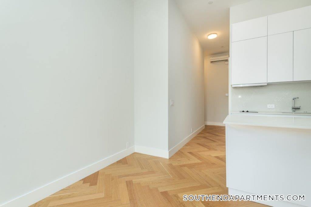 Building Photo - 461 Massachusetts Ave