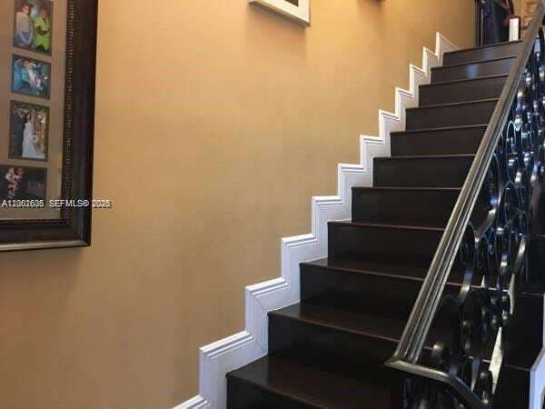 Building Photo - 8067 NW 199th Terrace