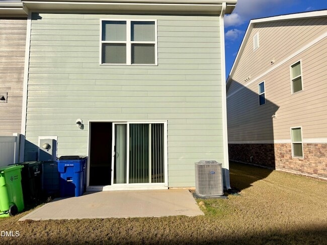 Building Photo - 6928 Outfall Point Ln