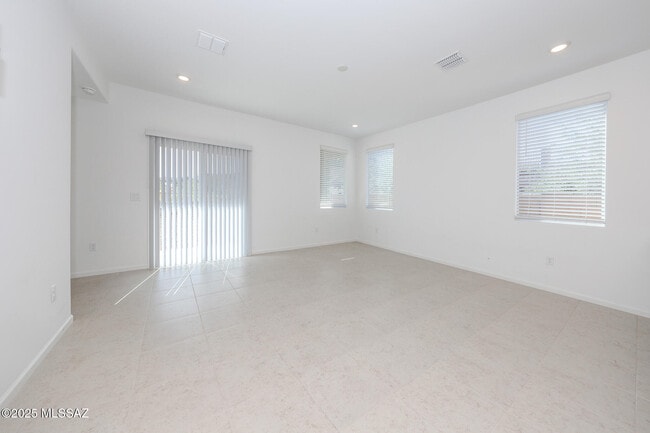 Building Photo - 17581 S Desert Barberry Dr