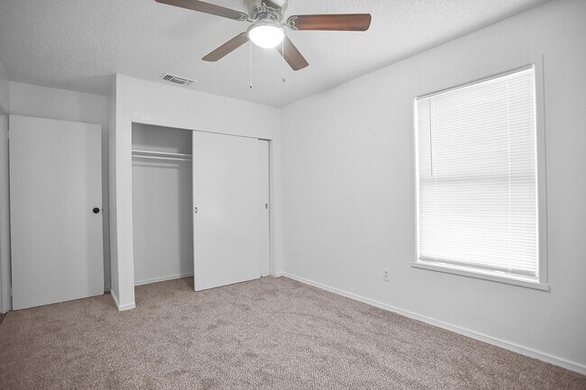 Building Photo - 1307 61st St