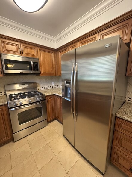 All Appliances - 855 Moraga Dr