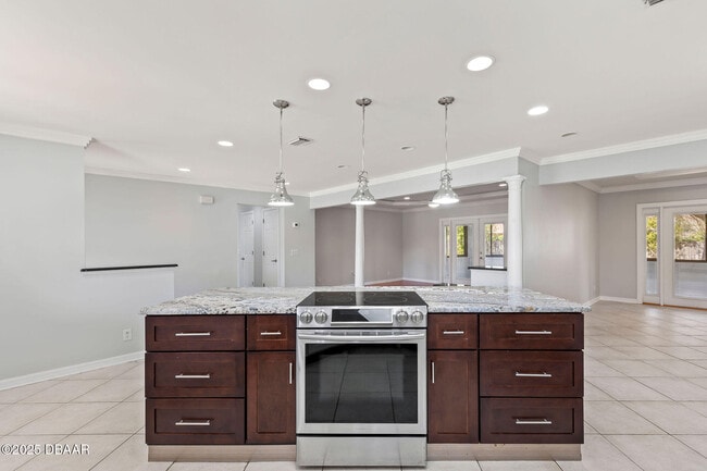 Building Photo - 16 Forest View Way