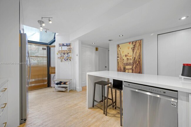 Building Photo - 3501 Magellan Cir