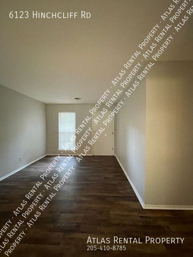 Building Photo - 6123 Hinchcliff Rd