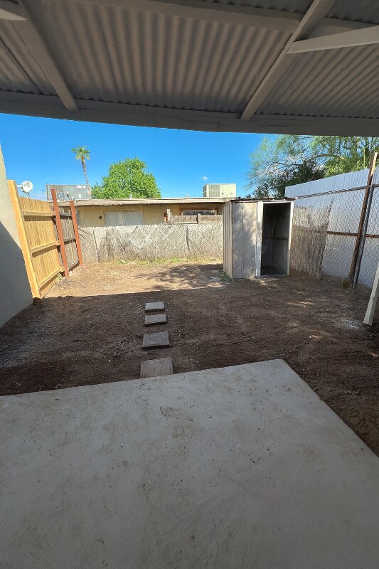 Building Photo - 120 W Blacklidge Dr