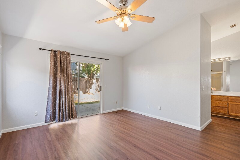 Building Photo - 8277 Lake Willow Way