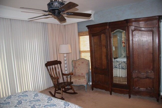 Building Photo - Amazing Apple Valley Home