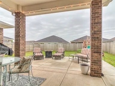 Building Photo - 18605 Cantar Dr